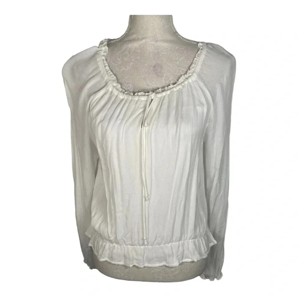 Hollister‎ white scalloped top🤍 NWT size M - Picture 2 of 5